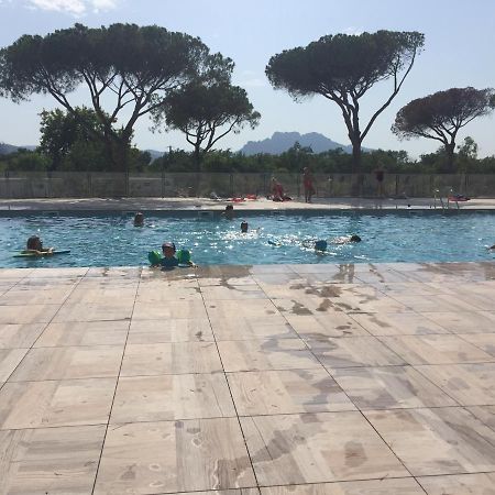 Appartement Neuf Moderne Avec Piscine Puget-sur Argens Exterior foto