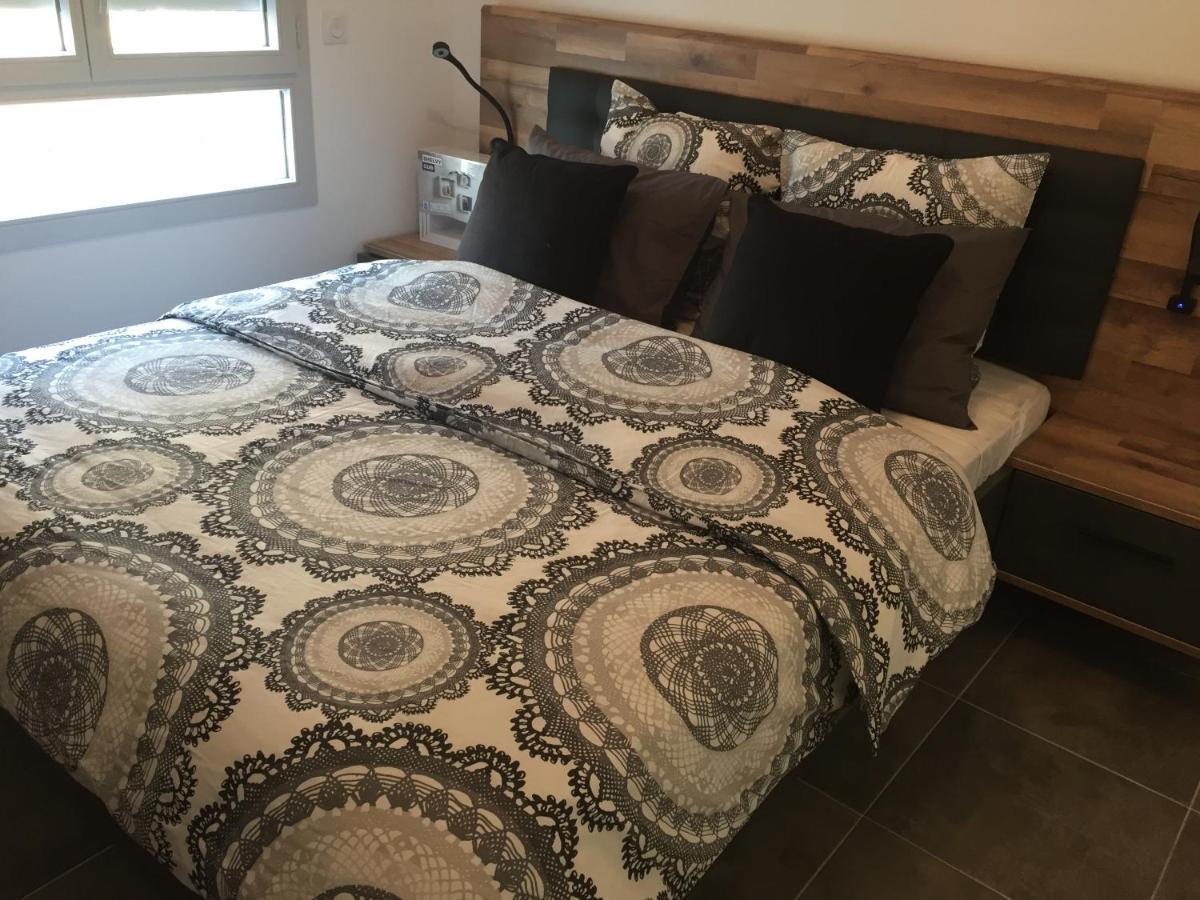 Appartement Neuf Moderne Avec Piscine Puget-sur Argens Exterior foto